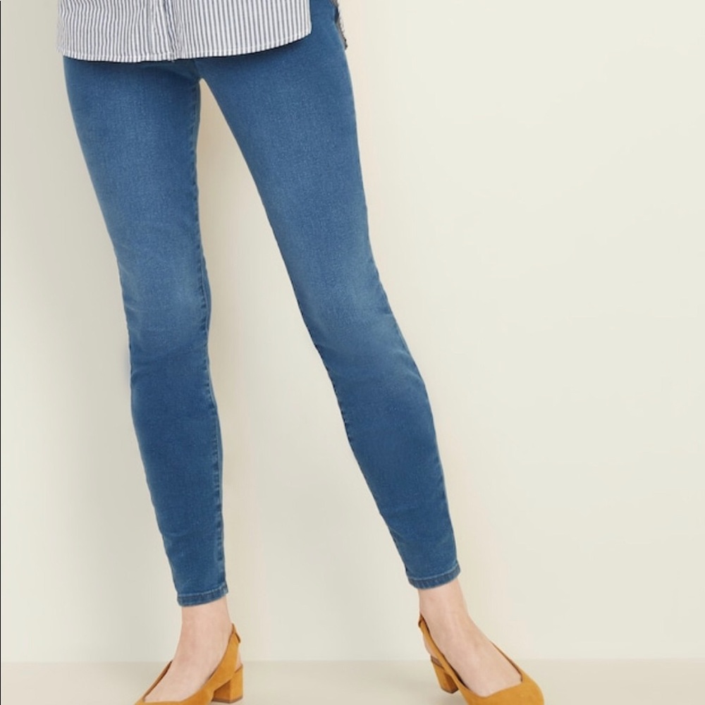 Super Skinny Pull-On Jeggings